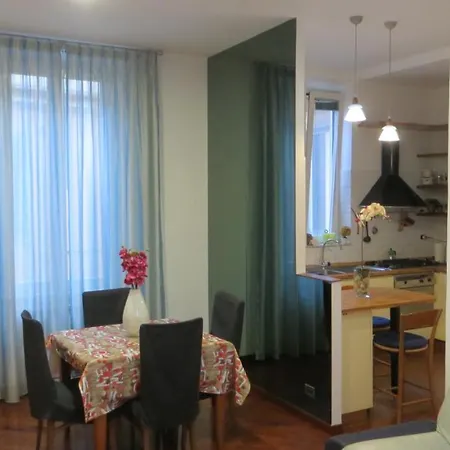 Semesterbostad Casetta A Borgo